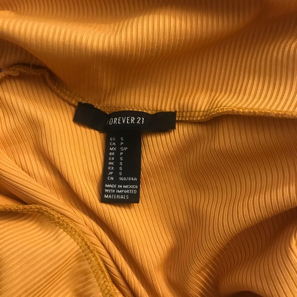 Yellow cropped top - Picture 2 of 3